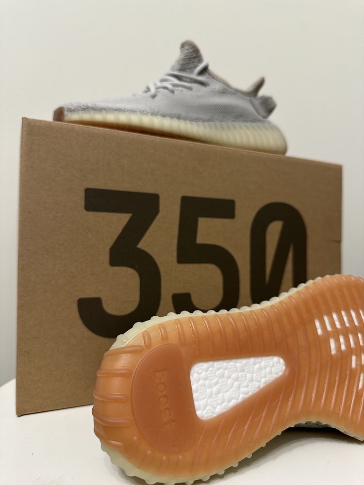 Yeezy Boost 350 V2 - Sesame