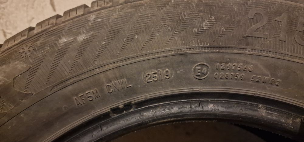 Зимни гуми 215 60 16