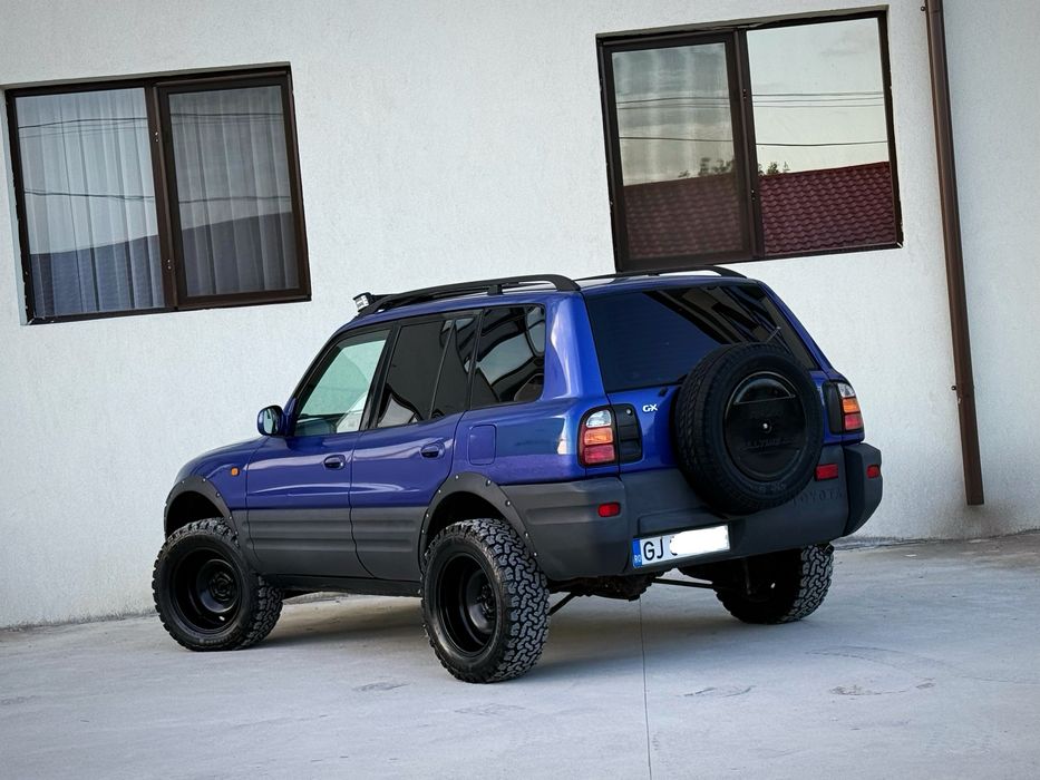 Toyota RAV 4 Motor: 2.0 benzina, 125 CP + Gaz / Volan Dreapta