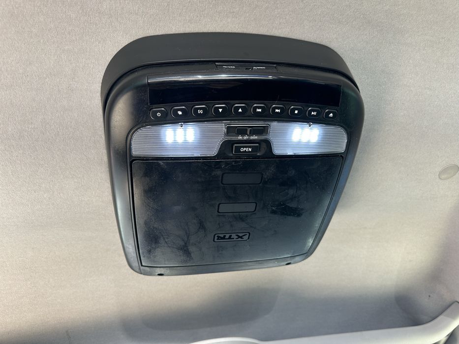 DVD плафон за Ситроен Берлинго XTR 2008-2015!