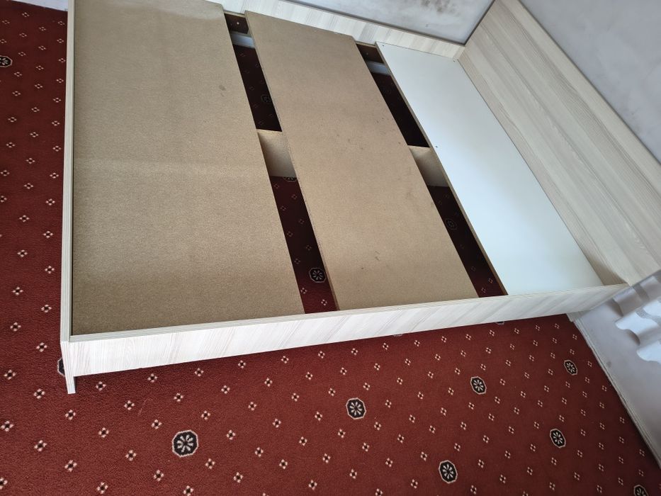 Vând urgent dormitor