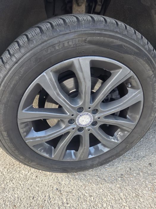 Продавам гуми и джанти