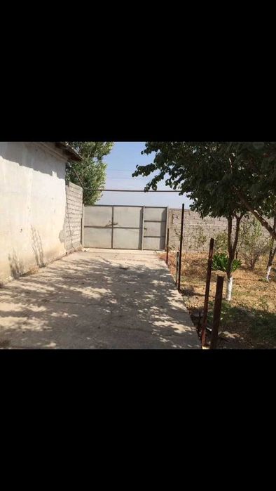 Продаю свой участок  земли  4 сотки есть фундамент на 2 комнат