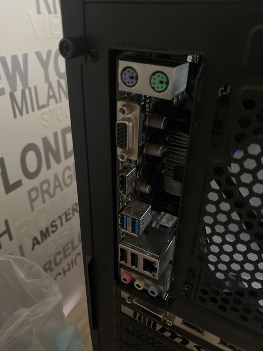 PC Gaming I5-7500, GTX 1060, 16GB RAM, SSHD
