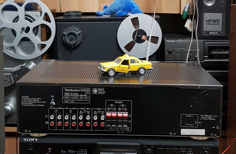 Amplificator Audio Stereo Vintage TECHNICS SU V300  (Made in Japan)