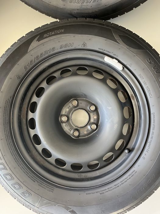 Оригинални джанти 16 цола 5х112 за Фолксваген със зимни гуми 215/65/16