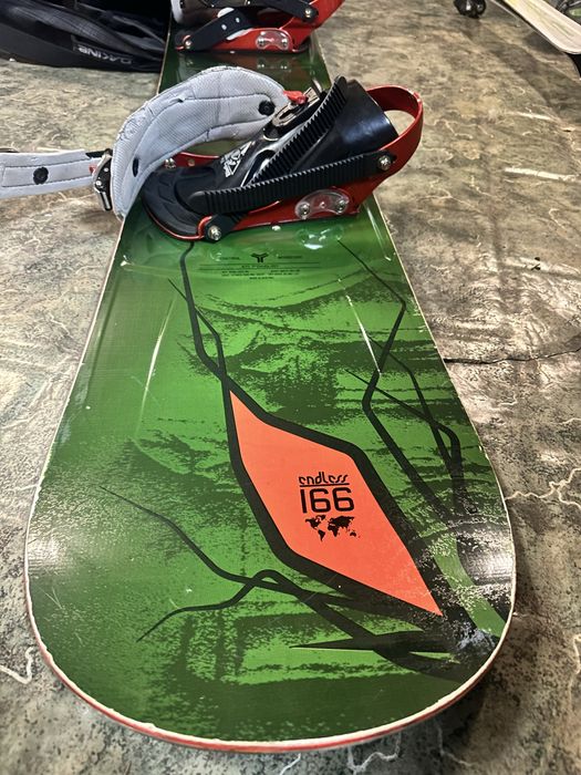 Продам сноуборд