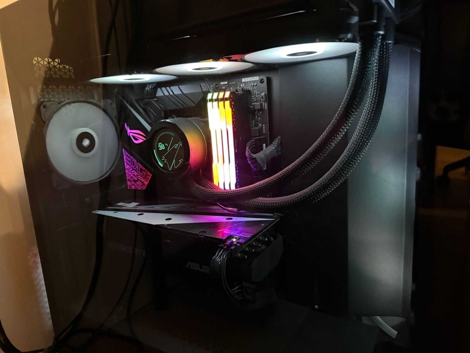 Desktop Gaming I5 32Gb Ram ddr4 RTX2060 + monitor si tastatutra