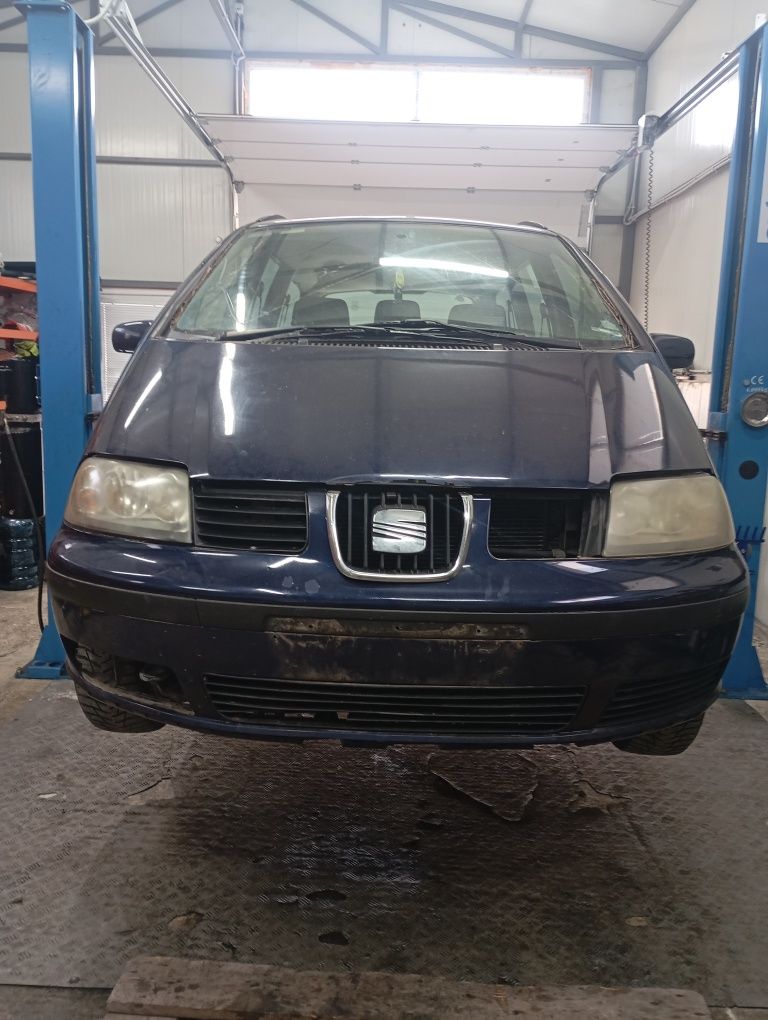 Seat Alhambra 2.0i на части