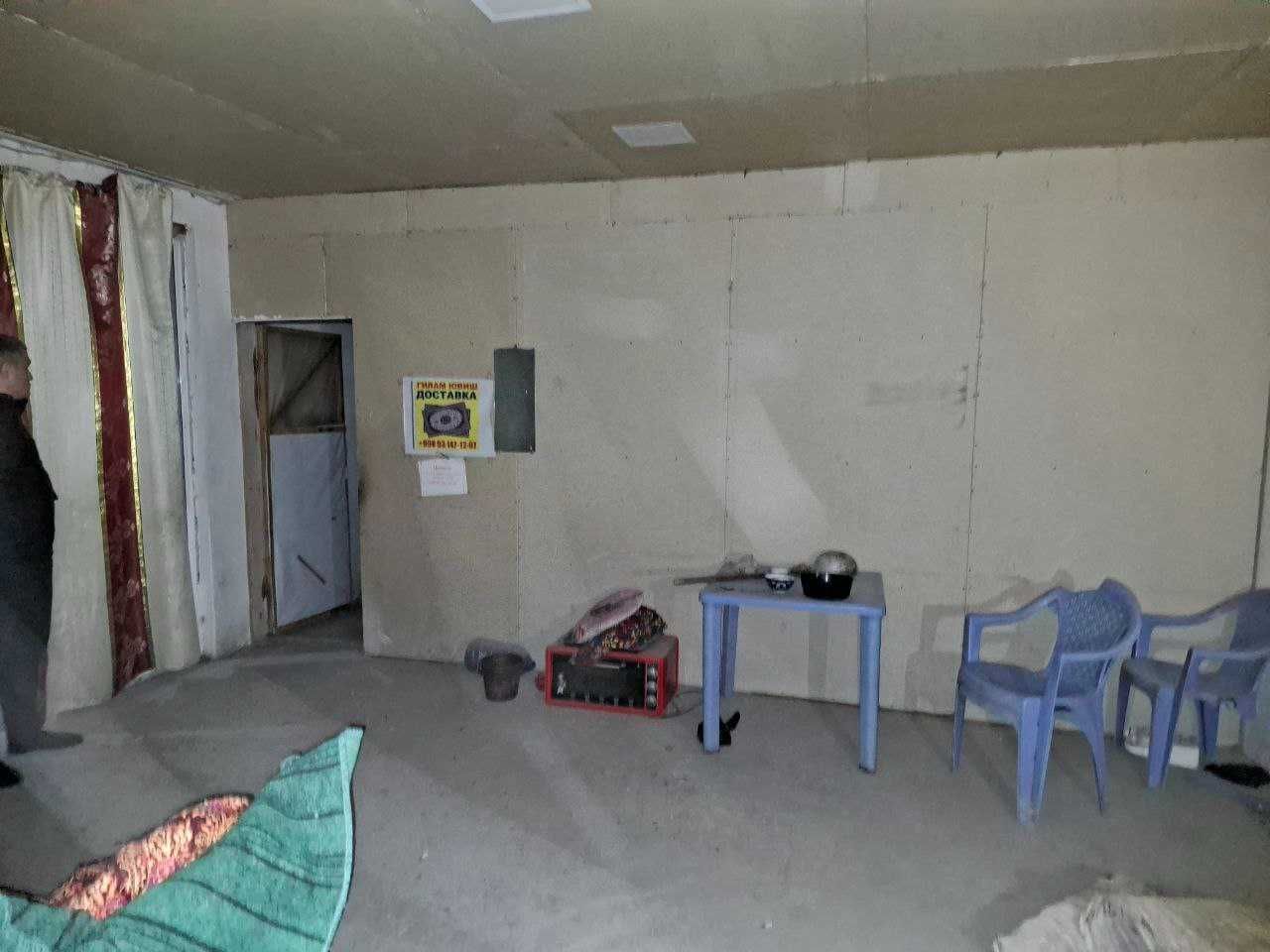 Navbahor tumanda savdo dokon binosi bolib tolash sharti bilan sotiladi