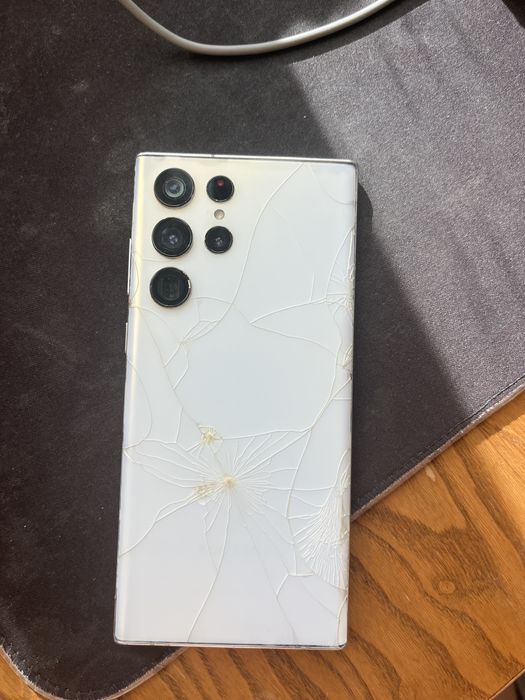 Vand samsung S22 ultra 512 gb 12 ram defect