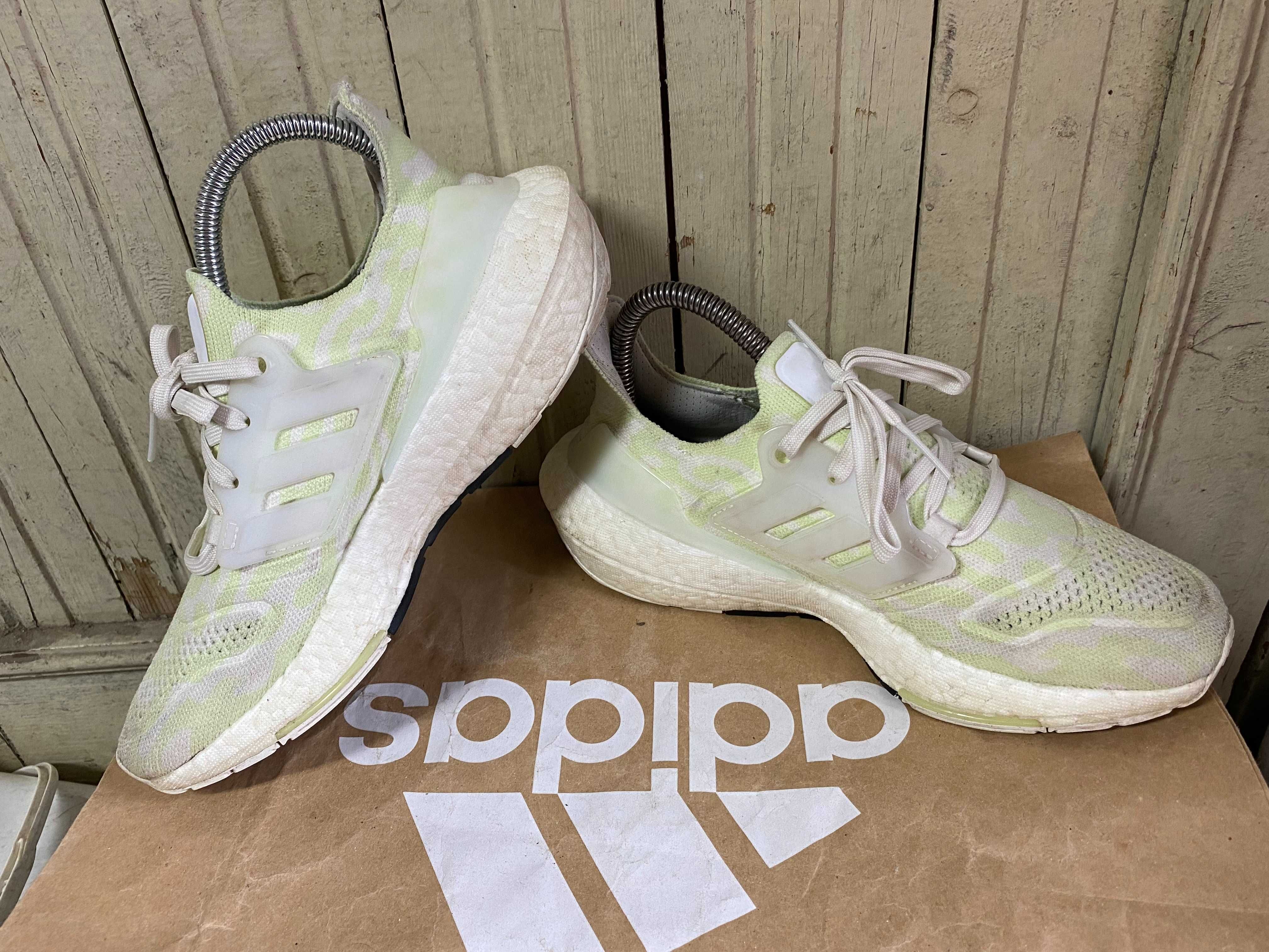 ''Adidas Ultraboost 22''оригинални маратонки 37.5 номер