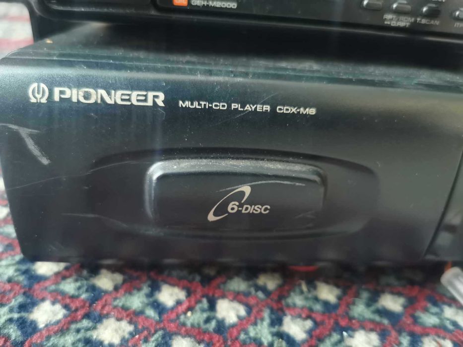 Pioneer Radio + cd changer