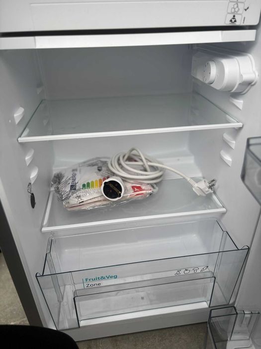 Frigider cu o usa Sharp