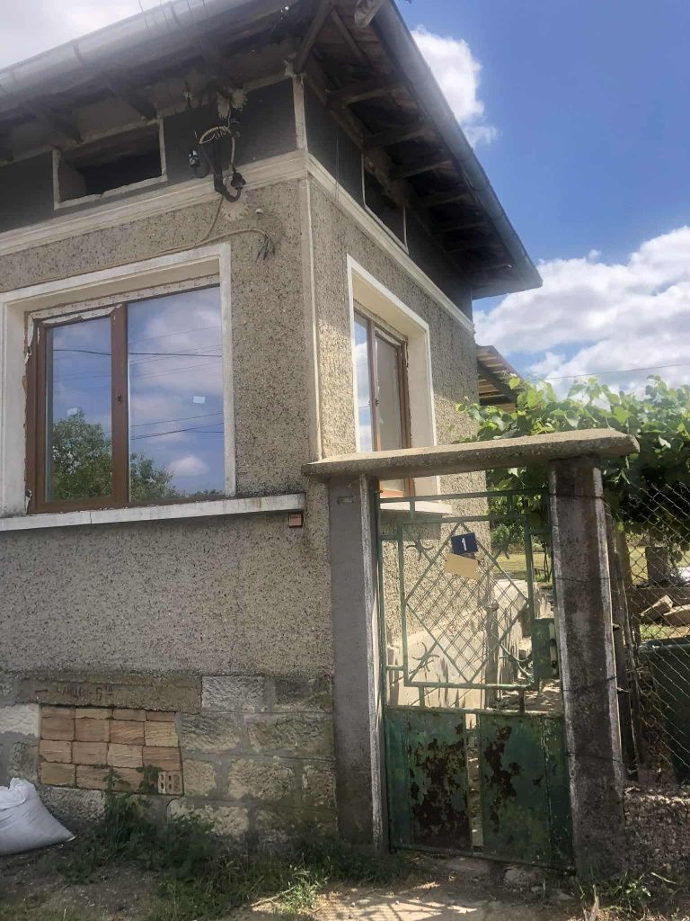 Къща в град Борово/Руснеско