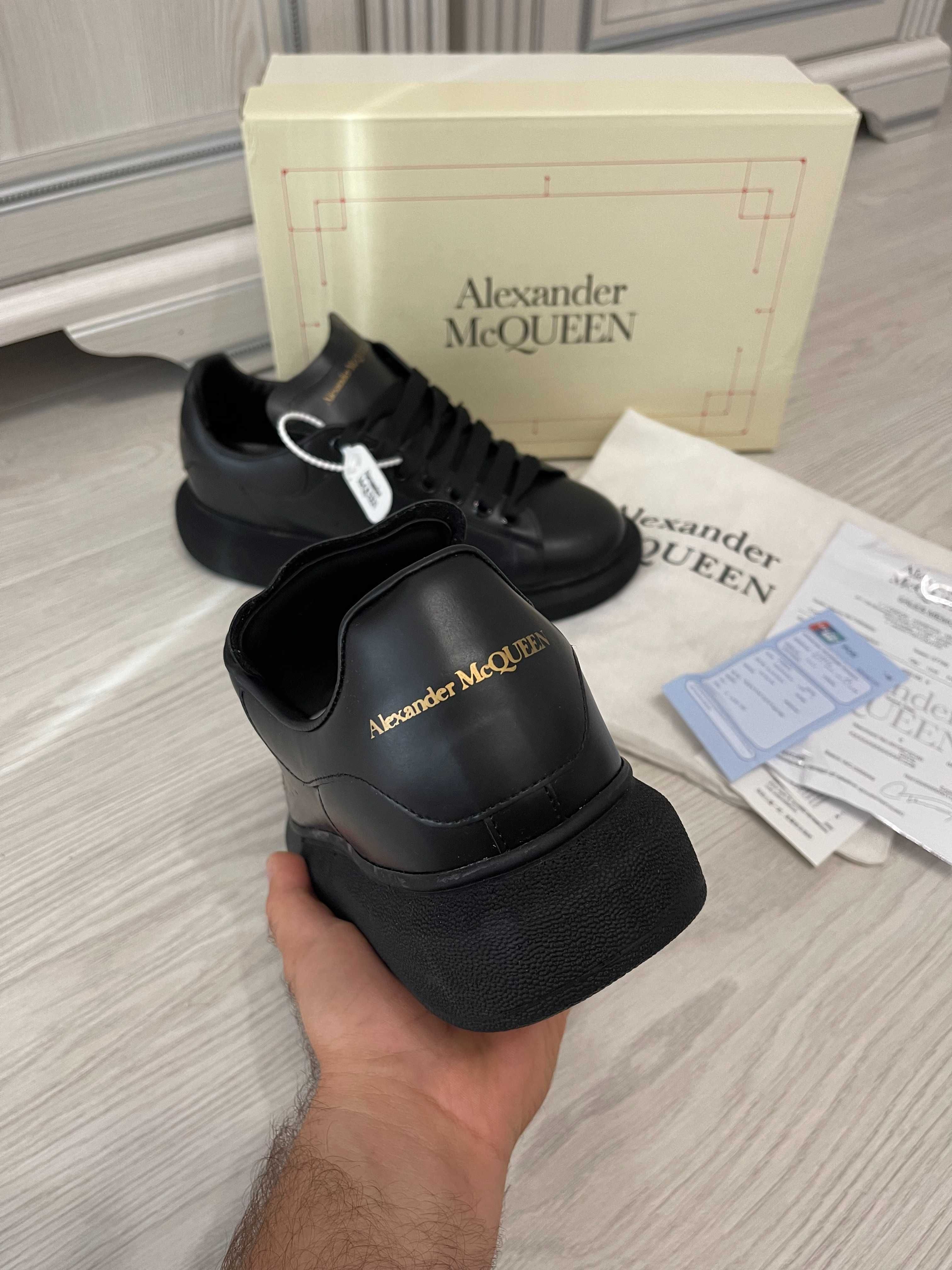 Adidasi Alexander McQueen l Produs NOU 2024 la Cutie Premium