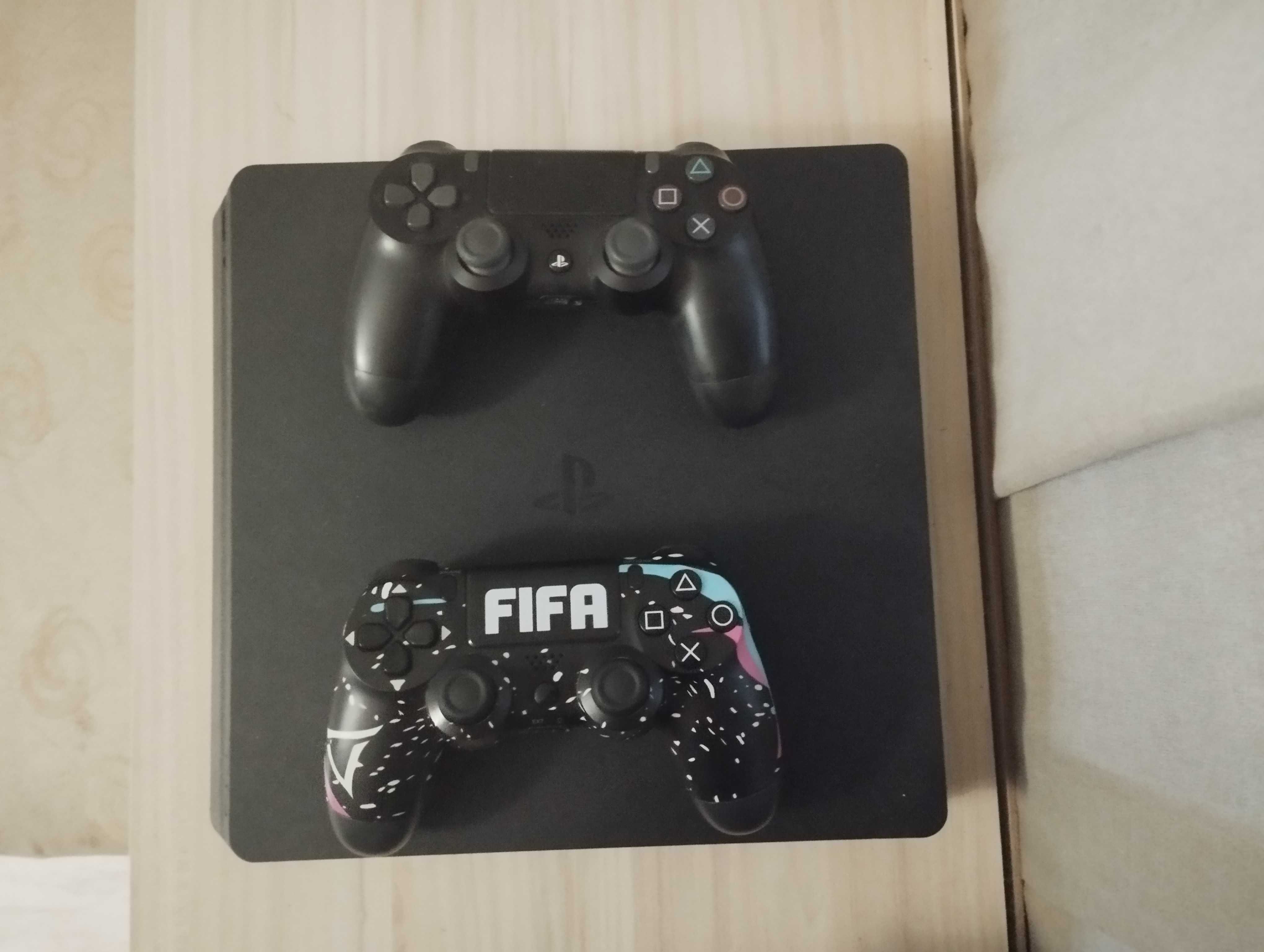 Playstation 4 Slim
