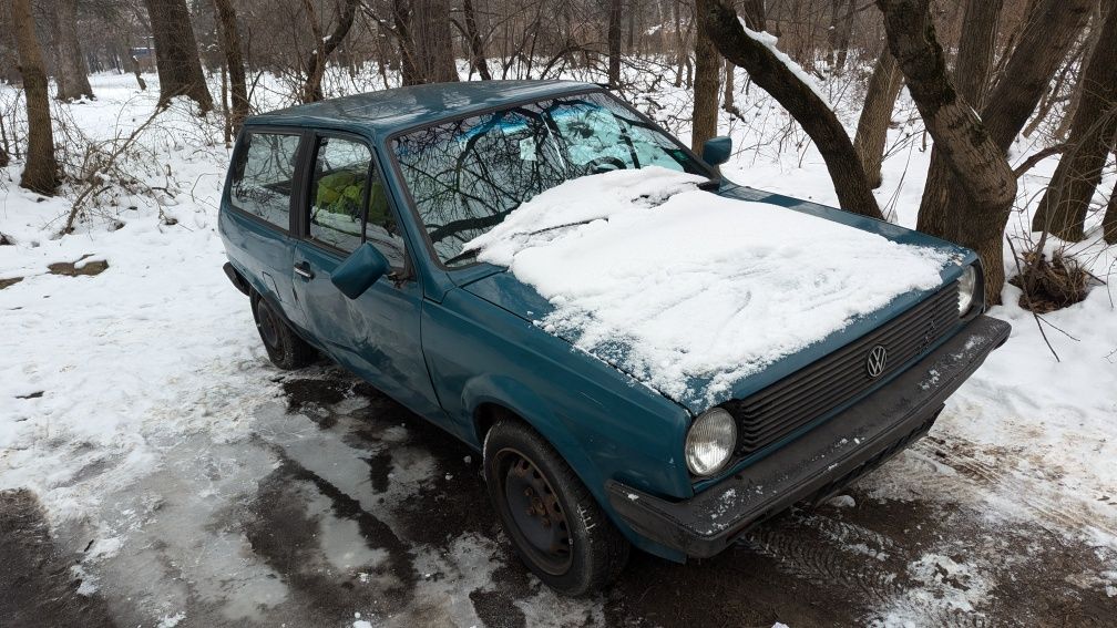 Здравейте продавам Polo86c от 1984 на части