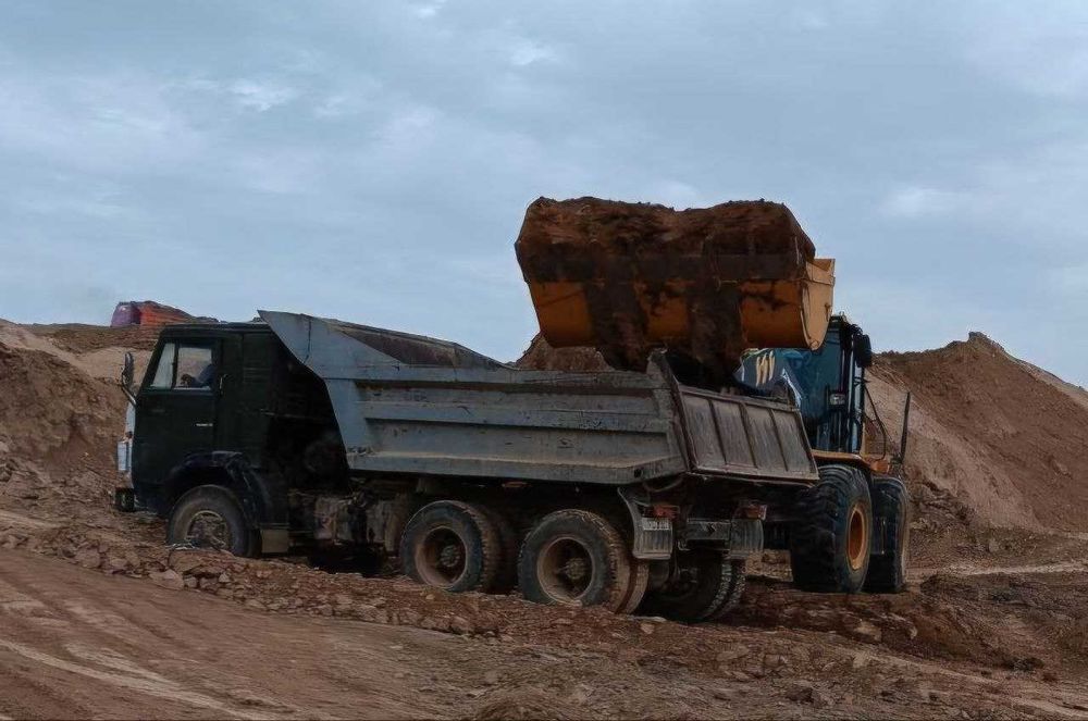 Услуги спецтехники. Аренда бульдозера, водовоза, самосвала