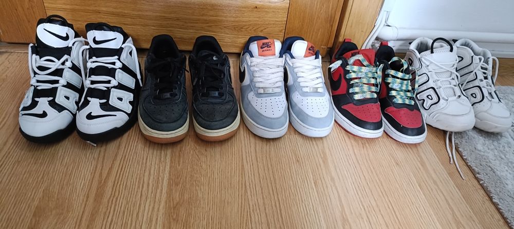 Vând adidași originali