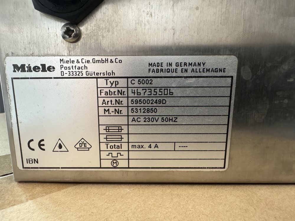 Устройство за монети Miele за профи пералня за обществено пране