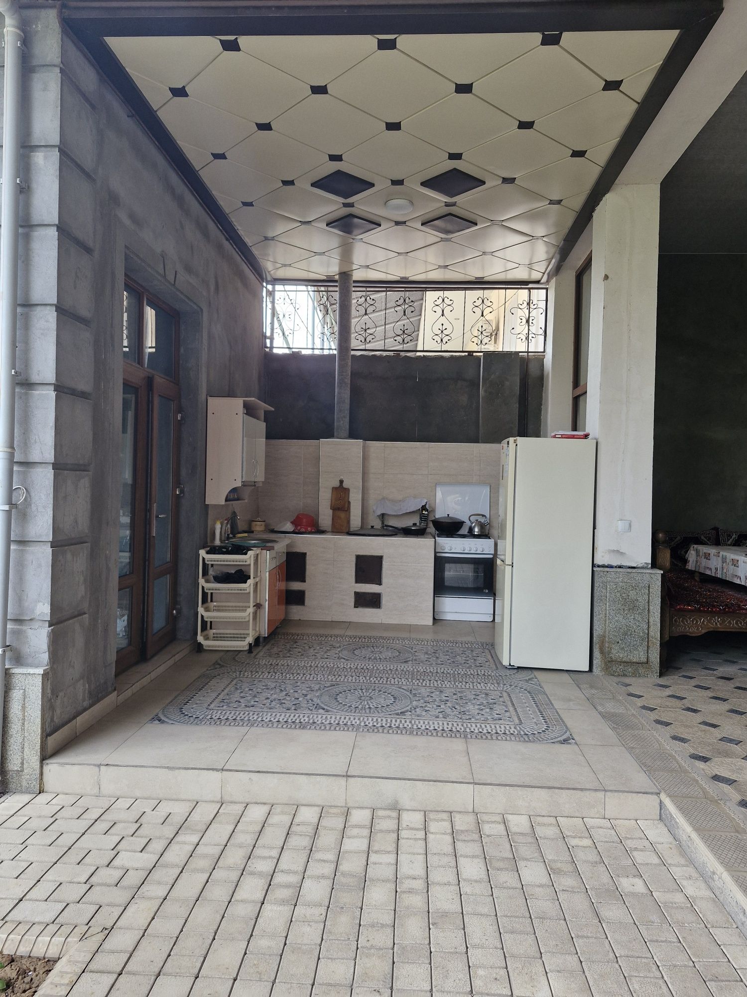 Продаётся дом и автосервис вместе