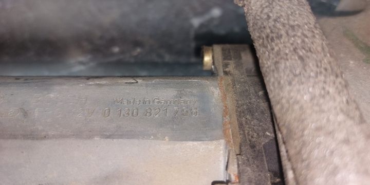 Macara geam fata stanga electrica 0130821756 Ford Focus prima generat