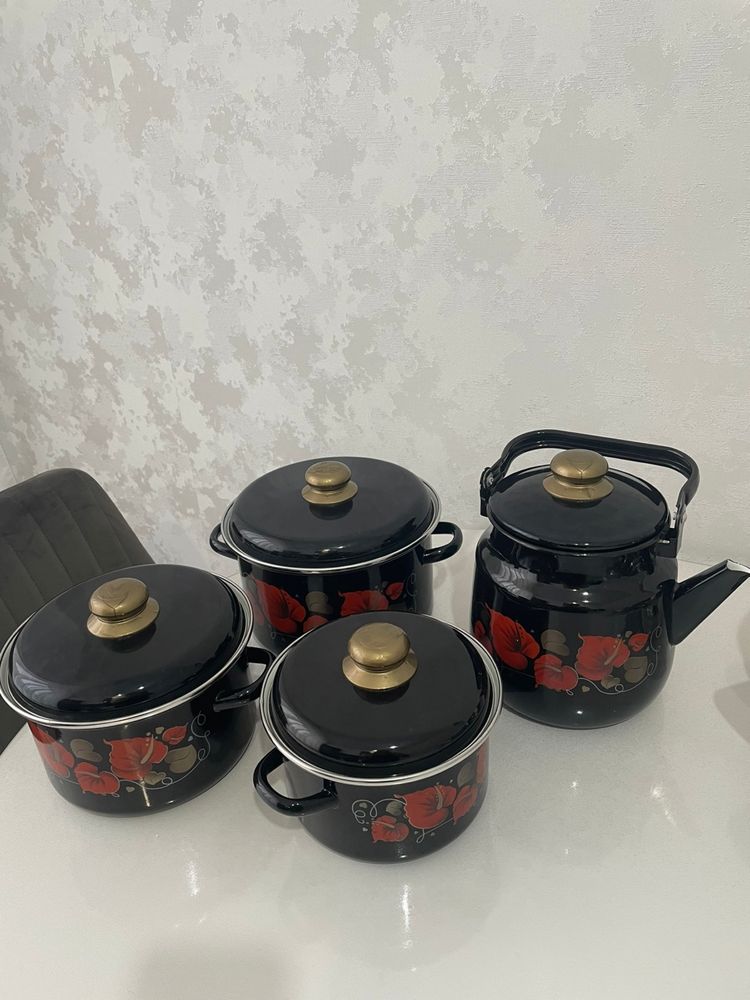 Продам набор эмалированной посуды !