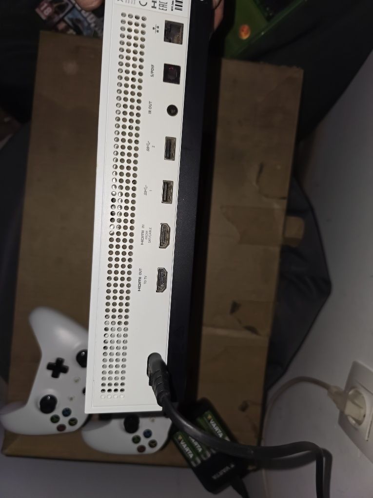 XBOX ONE S ( 1S ) 500GB
