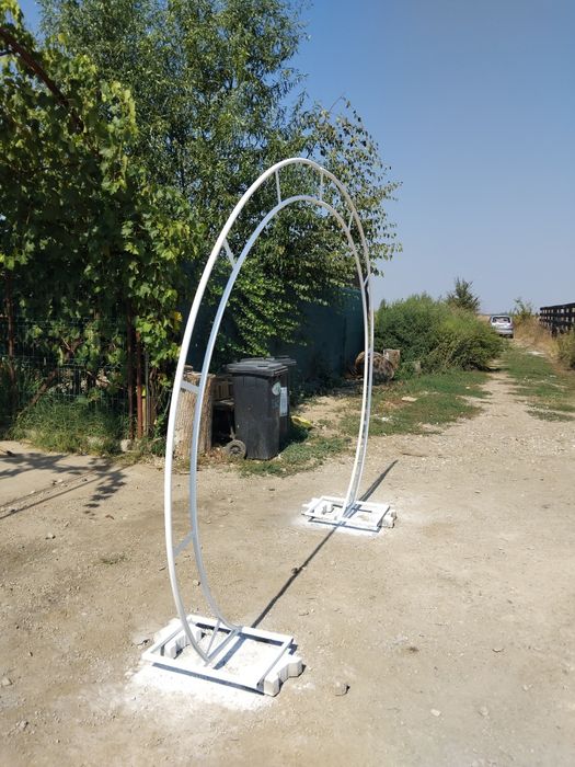 Arcade și pergole de trandafiri si evenimente