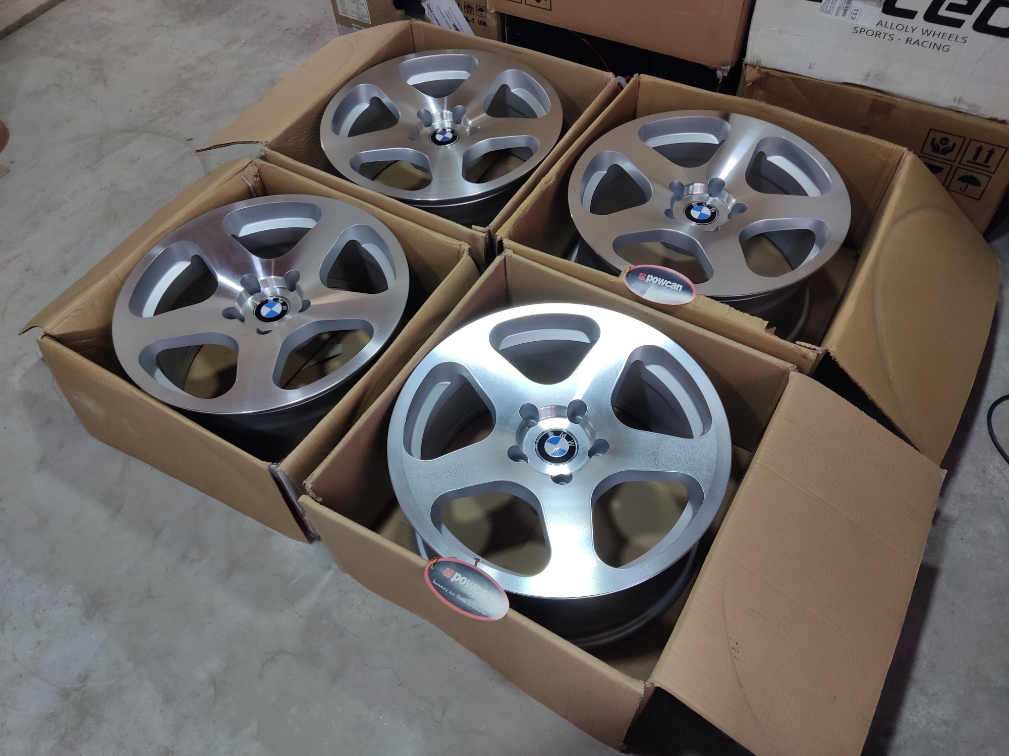 Джанти за БМВ VOSSEN 17" нови