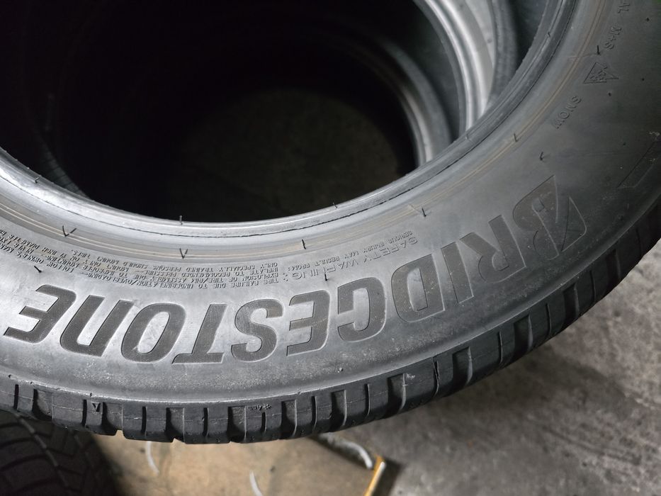 Bridgestone 215/60 R17 96H MS iarnă