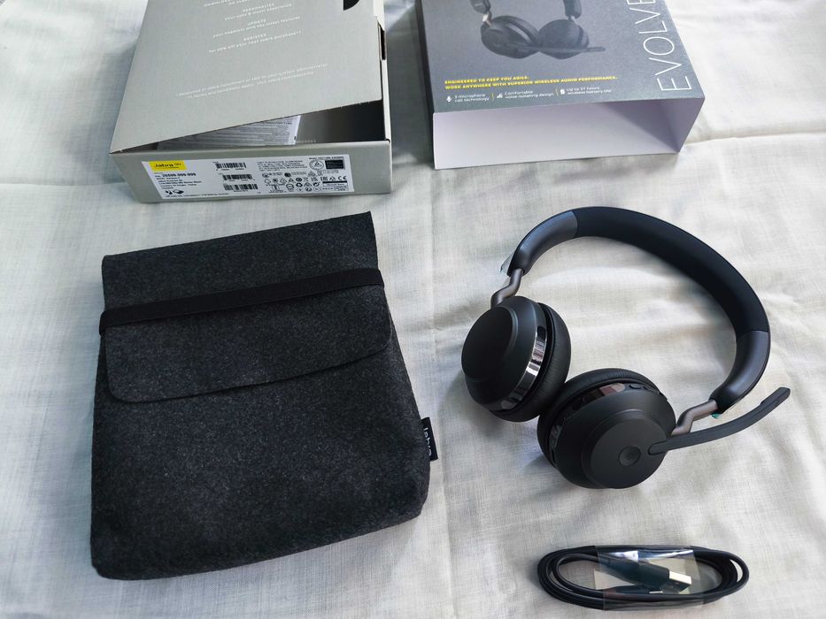 Jabra Evolve2 65 casti bluetooth cu microfon