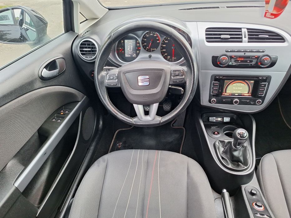 Seat Leon Model 2012 motor 1.4l benzina, euro5, navi, clima, senzori