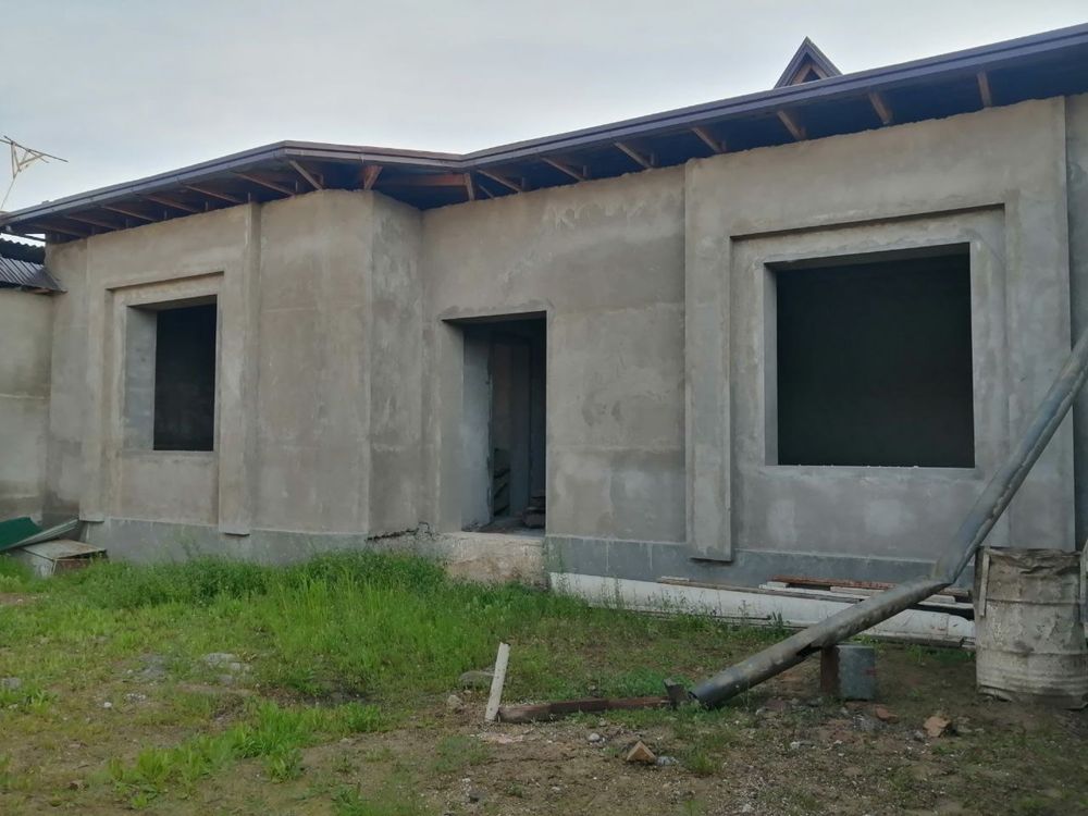 Uy uchastka sotiladi nazarbek tekistil mahallada