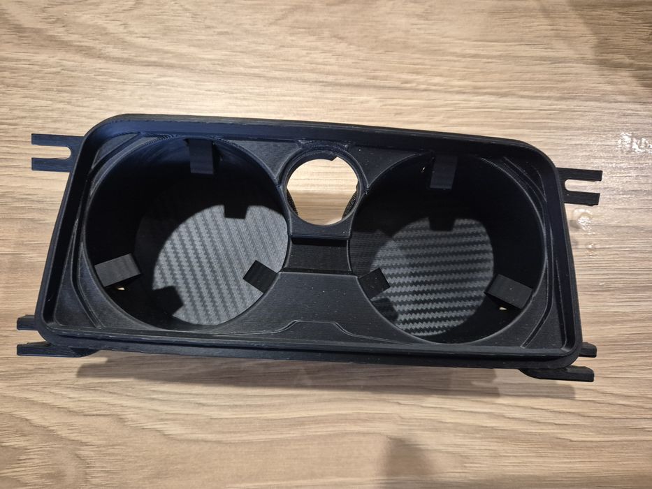 Поставка за чаши е90 е91 е92