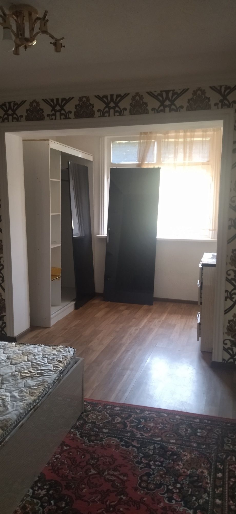 Согдиана 2х-комнатная квартира.Срочно продаётся.