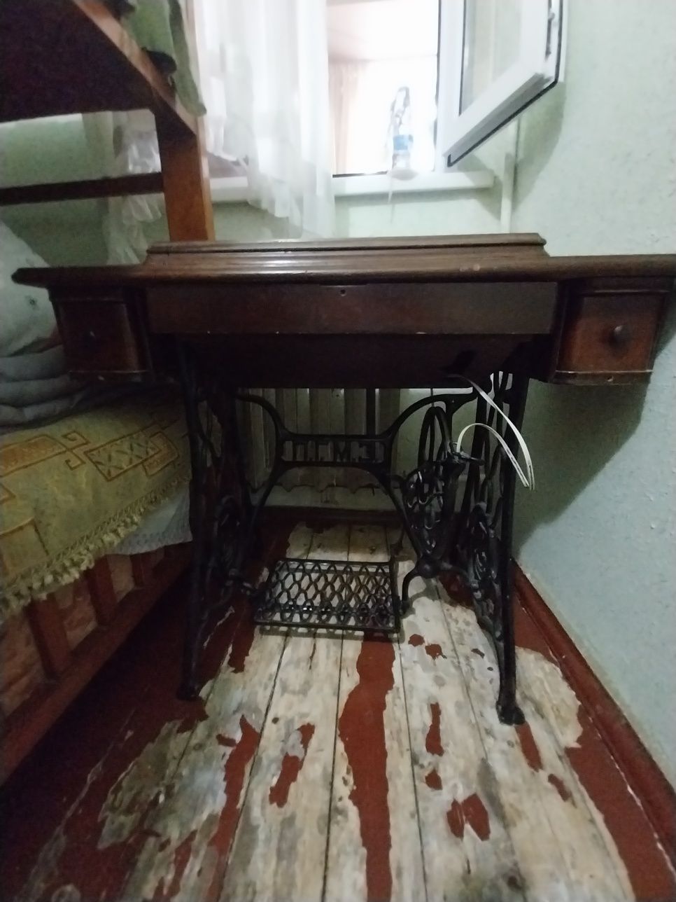 Продаётся швейная машинка.