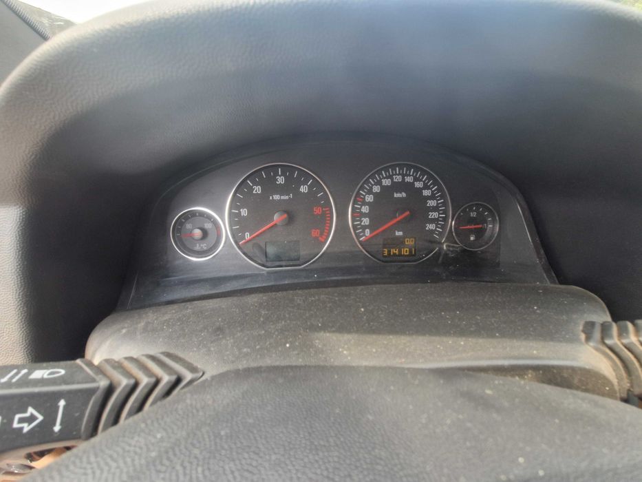 Opel Signum 3.0 177кс на части