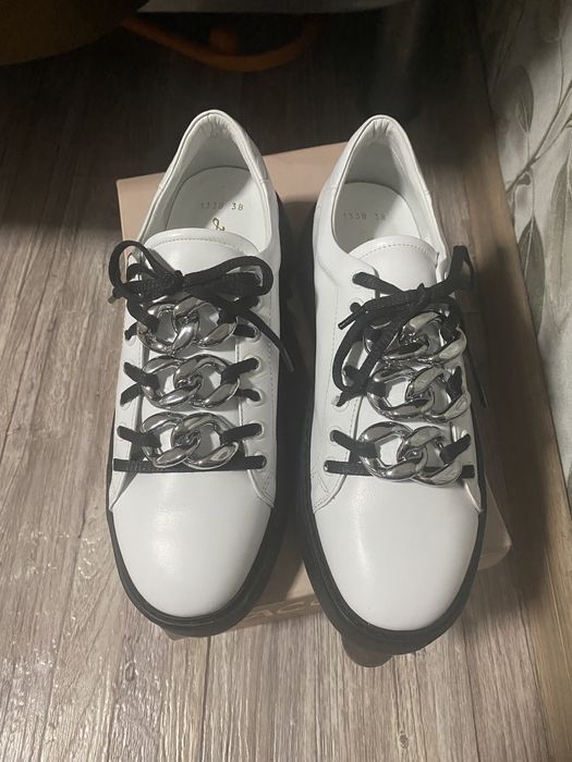 Продам кожанные туфли