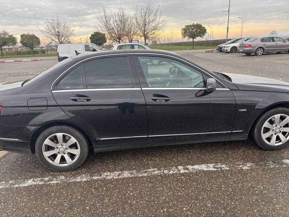 Mercedes Benz C220