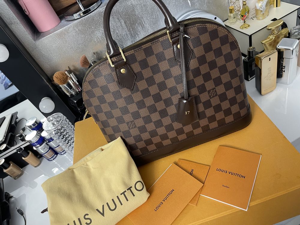 Louis Vuitton Alma PM