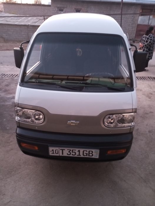 Chevralet Damas sotiladi