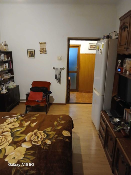 Vând apartament 2 camere