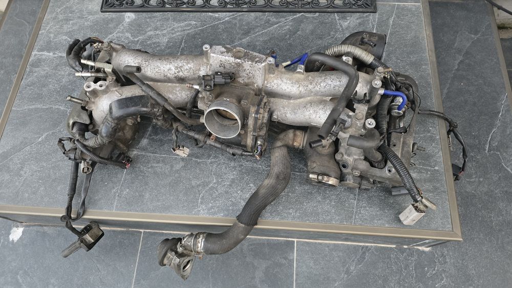 Galerie admisie cu injectoare Subaru EJ255
