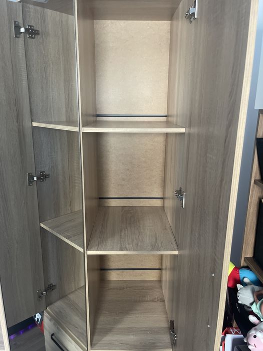 vand dulap ………..