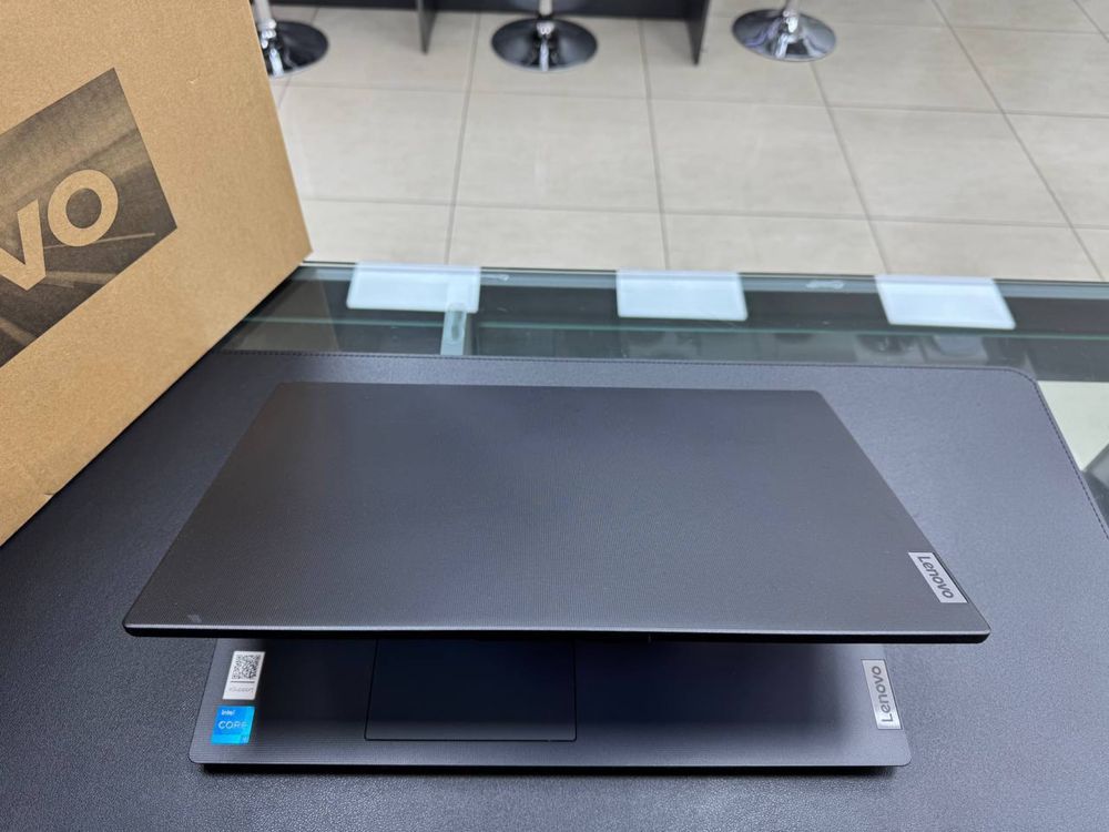 LENOVO V15 2024 ‼️ Core-i5 12-Pakaleniya 1235U Ozu-8GB 256-Ssd