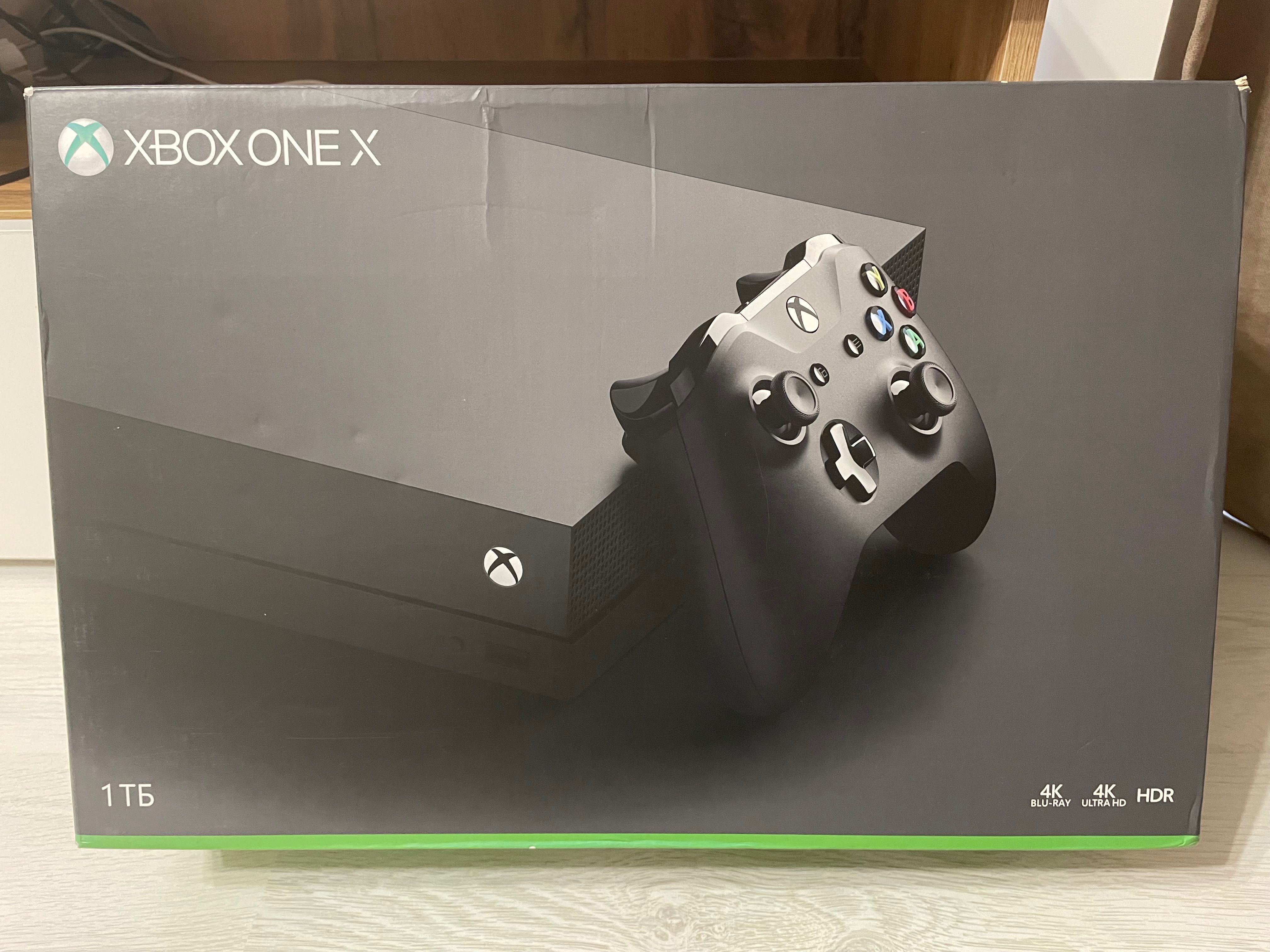 Xbox One X (С коробкой, геймпад, незабанен, все работает)