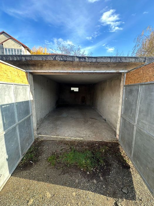 Închiriez garaj Str. DRAGALINA