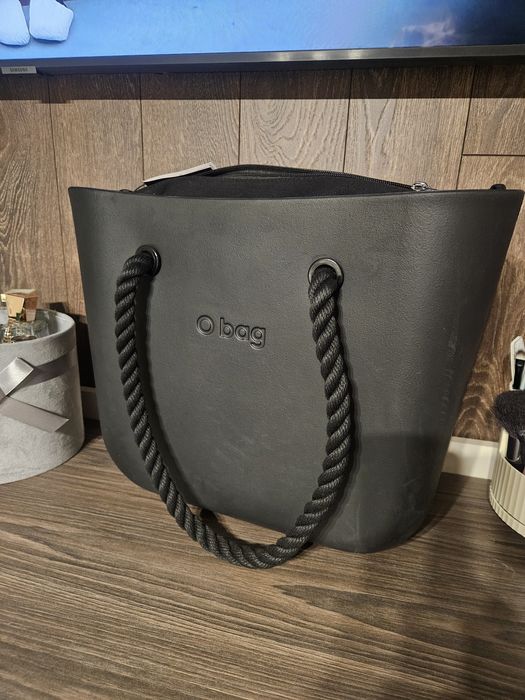 Нова черна чанта Obag